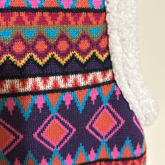 Johnny was Sherpa knit vest - Picture 3 of 6